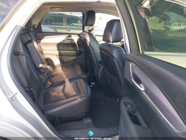 2018 CADILLAC XT5 1GYKNERS6JZ130027 Photo 7