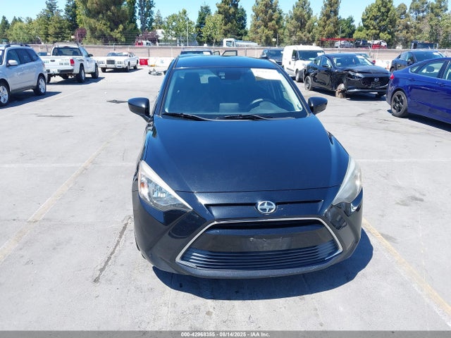 3MYDLBZV2GY126042 Scion p5v