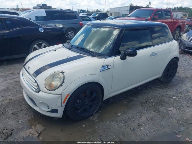 2010 MINI COOPER WMWMF3C50ATZ62112 Photo 1