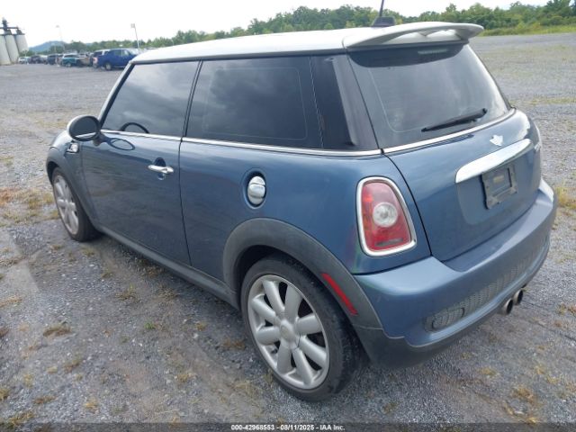 2010 MINI COOPER S WMWMF7C52ATX44213 Photo 2