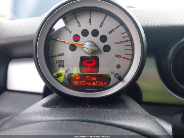 2010 MINI COOPER S WMWMF7C52ATX44213 Photo 6