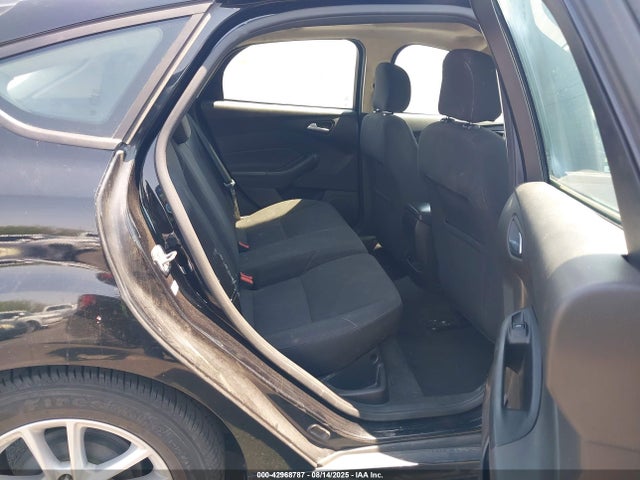 Ford 2016 2016 1FADP3K22GL270407 Image 8