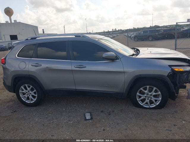Jeep Cherokee 2016 1C4PJLCB0GW265079 Image 14