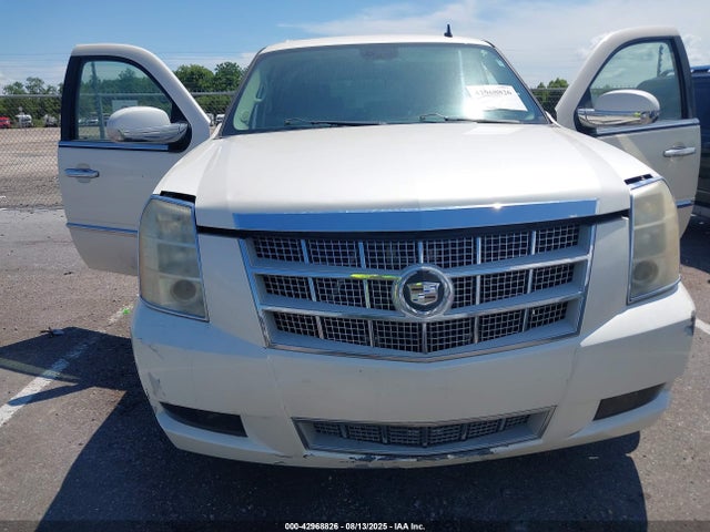 Продаж на аукціоні авто 2008 Cadillac Escalade Standard, vin: 1GYFK43828R242660, номер лоту: 42968826