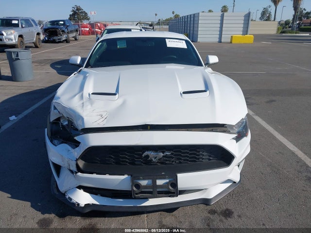 Ford 2.3l 4v premium fuel 2018 1FA6P8TH5J5154834 Image 12