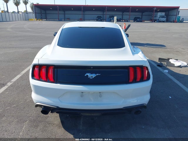 Ford 2.3l 4v premium fuel 2018 1FA6P8TH5J5154834 Image 16