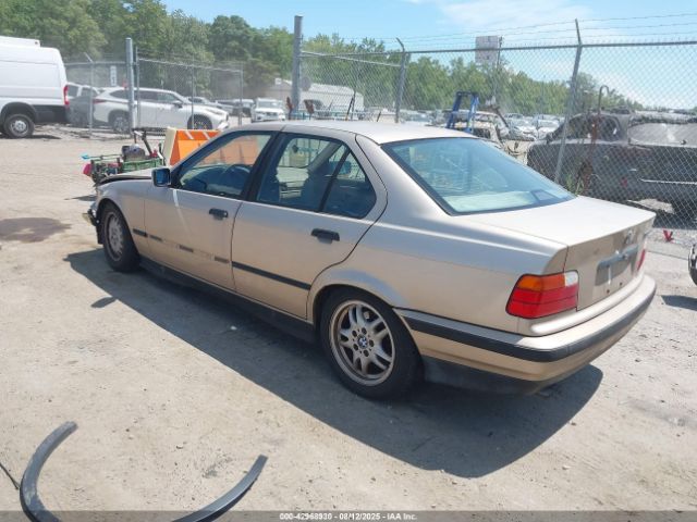 1994 BMW 325 WBACB4320RFL17778 Photo 2