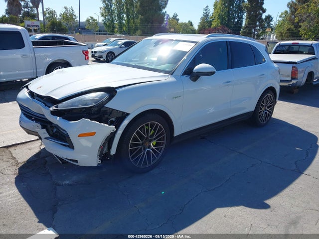 2019 PORSCHE CAYENNE E-HYBRID WP1AE2AY3KDA50682 Photo 1