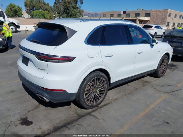 2019 PORSCHE CAYENNE E-HYBRID WP1AE2AY3KDA50682 Photo 3