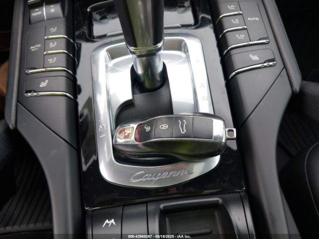2013 PORSCHE CAYENNE WP1AA2A24DLA08375 Photo 10