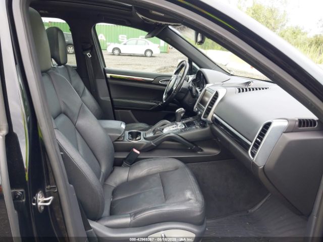 2013 PORSCHE CAYENNE WP1AA2A24DLA08375 Photo 4