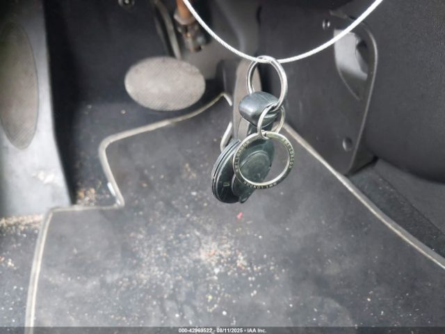 2010 MINI COOPER WMWMF3C58ATZ66375 Photo 10