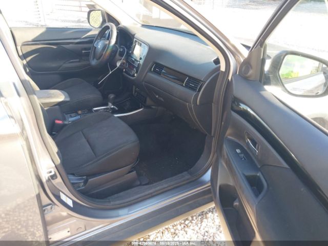 2019 MITSUBISHI OUTLANDER JA4AD2A30KZ013059 Photo 4