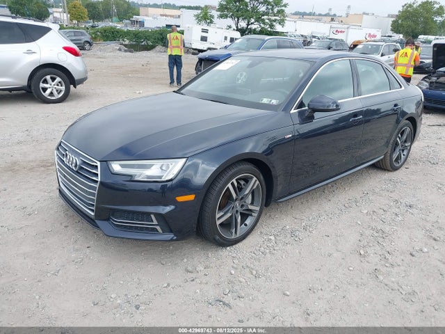 2018 AUDI A4 WAUENAF46JA122670 Photo 1