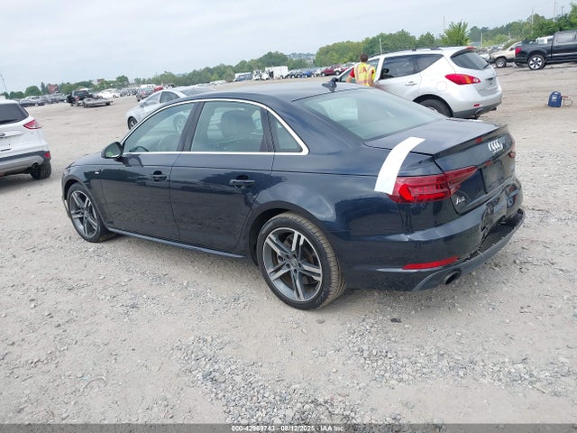 2018 AUDI A4 WAUENAF46JA122670 Photo 2