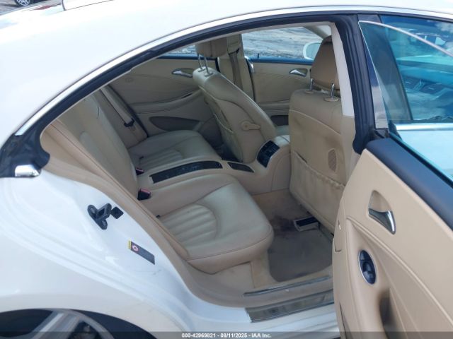 2011 MERCEDES-BENZ CLS 550 WDDDJ7CB8BA171036 Photo 7