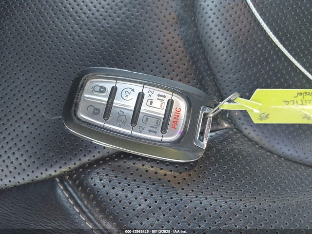 Chrysler Pacifica 2019 2C4RC1GG8KR668533 Image 11