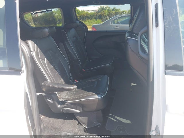 Chrysler Pacifica 2019 2C4RC1GG8KR668533 Image 8