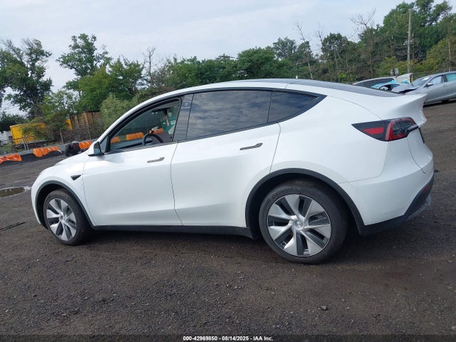 Tesla 2023 2023 7SAYGDEE5PF633389 Image 13