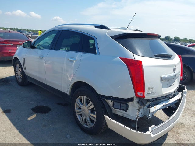 2015 CADILLAC SRX 3GYFNEE3XFS556548 Photo 2
