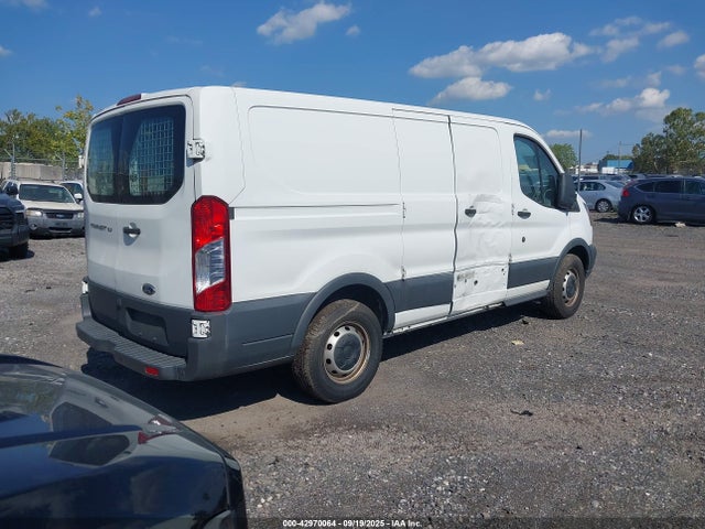 1FTYE1ZM1GKB41724 Ford 2016