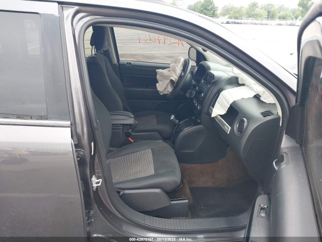 42970107 :رقم المزاد ، 1C4NJCBAXED777294 vin ، 2014 Jeep Compass Sport مزاد بيع