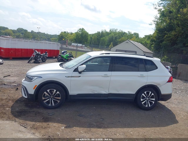 3VV1B7AXXNM015548 Volkswagen Tiguan