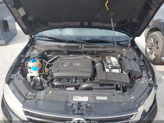 3VWD17AJ1FM283722 Volkswagen 1.8t