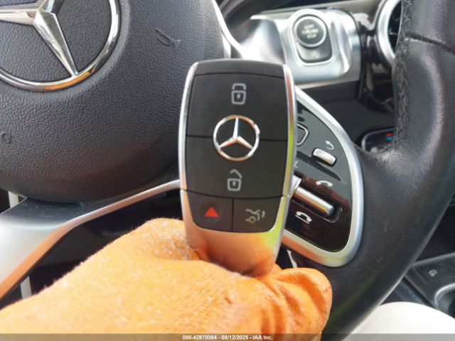 2020 MERCEDES-BENZ GLB 250 W1N4M4GB0LW018187 Photo 10