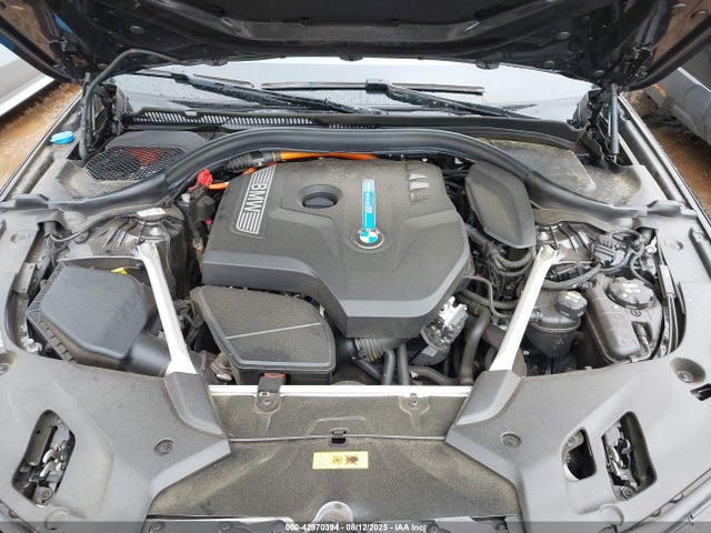 WBAJA9C52JB253305 BMW 530e
