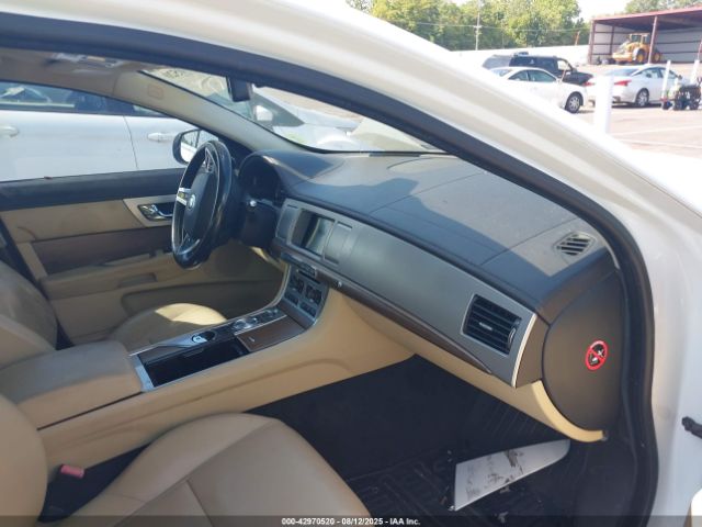 2013 JAGUAR XF SAJWJ0EF3D8S89260 Photo 4