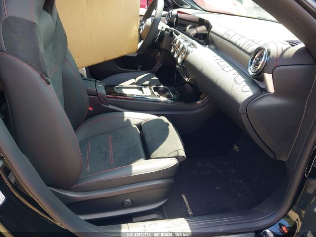 2025 MERCEDES-BENZ AMG CLA 35 W1K5J5BB5SN539451 Photo 4