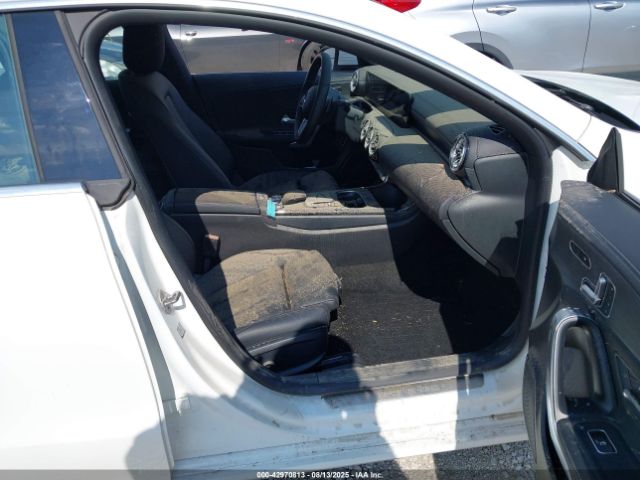 2022 MERCEDES-BENZ CLA 250 COUPE W1K5J4HBXNN291445 Photo 4