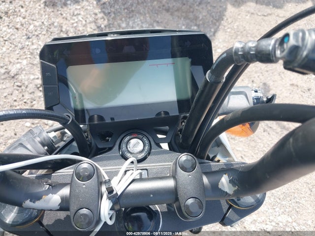 Honda Grom 125 2024 MLHJC9214R5205209 Image 7