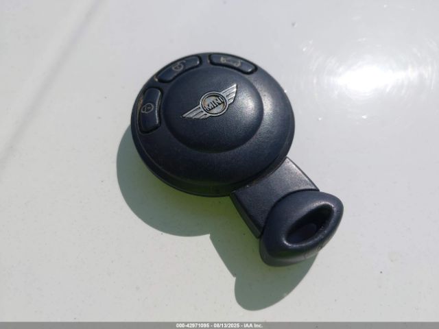 2009 MINI COOPER S CLUBMAN WMWMM33539TP91762 Photo 10