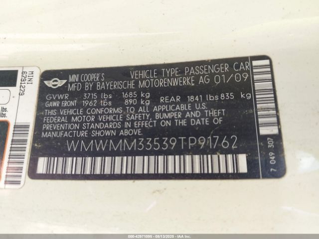 2009 MINI COOPER S CLUBMAN WMWMM33539TP91762 Photo 8