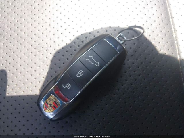 2016 PORSCHE MACAN WP1AB2A51GLB42305 Photo 10