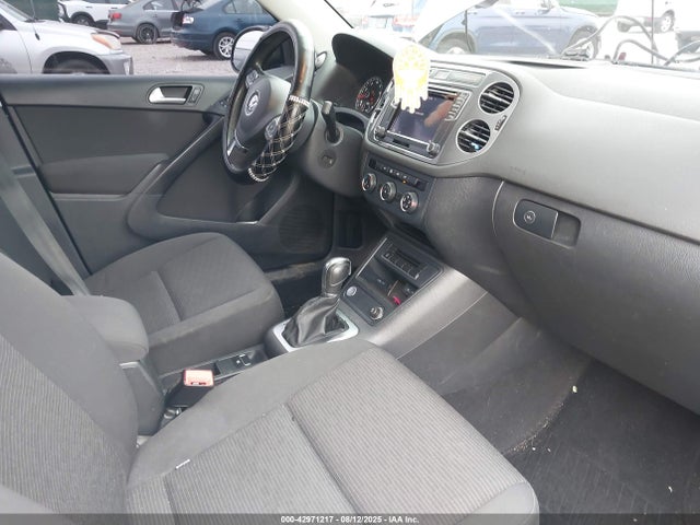 WVGAV7AX2HK050520 Volkswagen 2.0 tsi