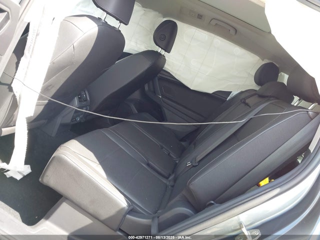 Volkswagen Tiguan 2020 3VV2B7AX4LM094703 Image 8