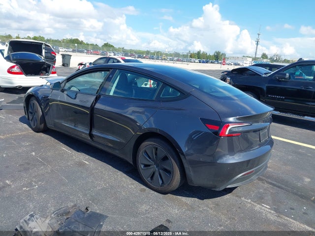2025 TESLA MODEL 3 5YJ3E1EA5SF007357 Photo 2