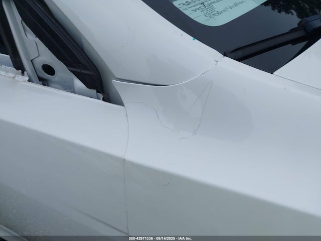 Tesla Model Y 2021 5YJYGAEE2MF208347 Image 22