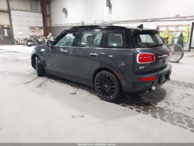 2017 MINI CLUBMAN WMWLU5C52H2E83626 Photo 2