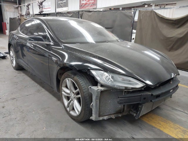 2013 TESLA MODEL S 5YJSA1CN2DFP27277 Photo 0