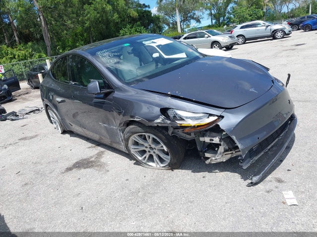 2022 TESLA MODEL Y 7SAYGDEE2NF418596 Photo 0