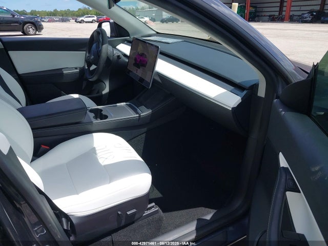 2022 TESLA MODEL Y 7SAYGDEE2NF418596 Photo 4