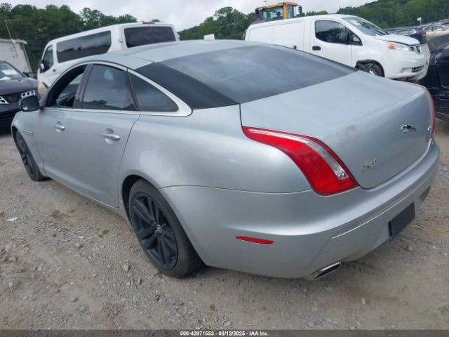 2011 JAGUAR XJ SAJWA1CB5BLV07618 Photo 2
