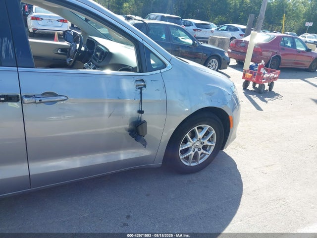 Продаж на аукціоні авто 2020 Chrysler Voyager Lxi, vin: 2C4RC1DG8LR283317, номер лоту: 42971593