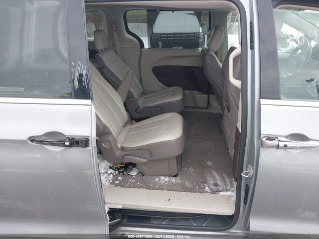 Продаж на аукціоні авто 2020 Chrysler Voyager Lxi, vin: 2C4RC1DG8LR283317, номер лоту: 42971593