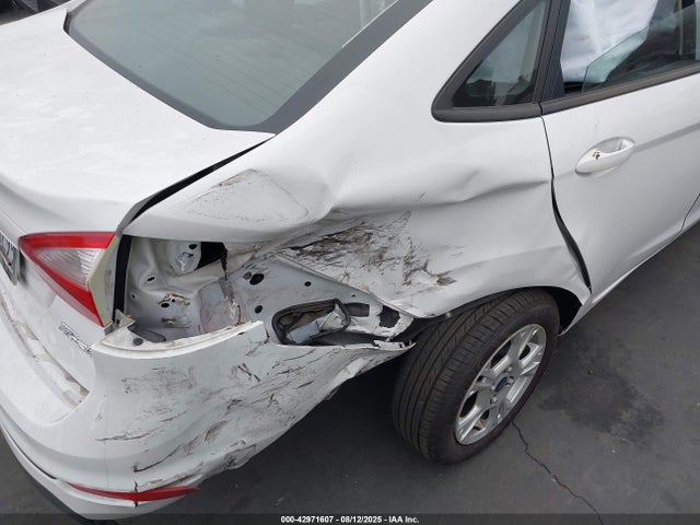 Ford 2015 2015 3FADP4BJ8FM146183 Image 17
