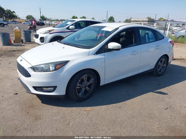 Ford 2016 2016 1FADP3FE0GL293270 Image 2